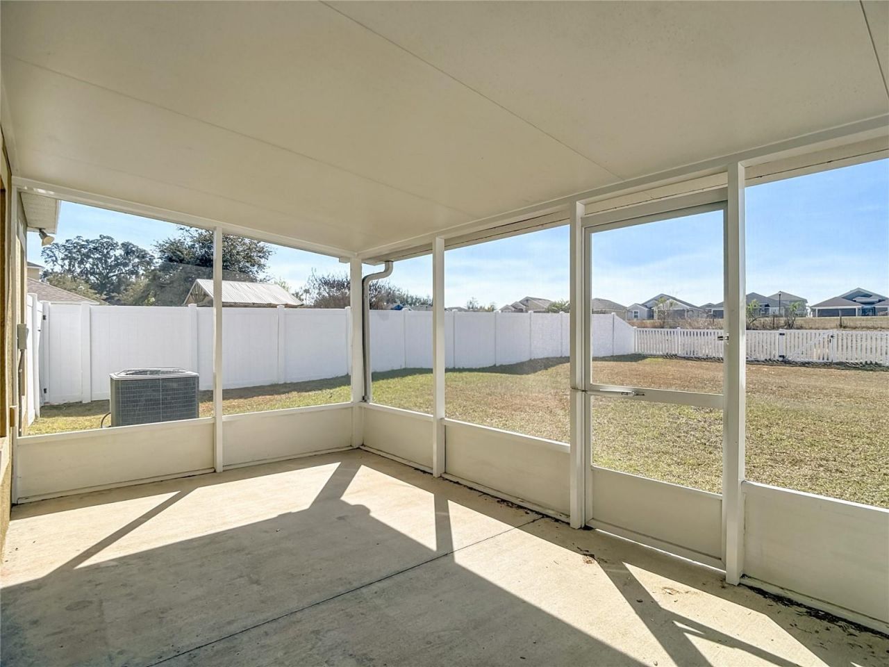 13221 Waterford Castle Drive, Dade City, FL 33525 Photo