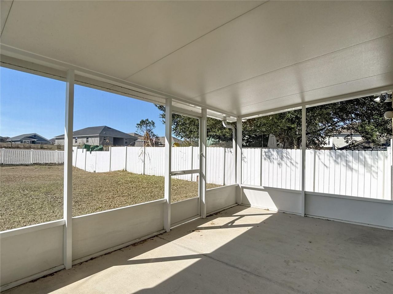13221 Waterford Castle Drive, Dade City, FL 33525 Photo