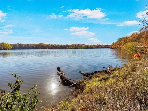 S Shore Drive, Excelsior Springs, MO 64024