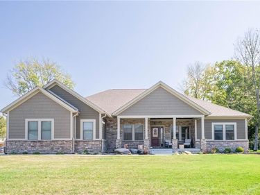 1610 Creekwood Drive, Troy, OH 45373