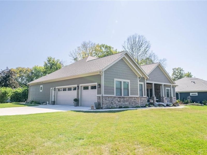 1610 Creekwood Drive, Troy, OH 45373 Photo 2