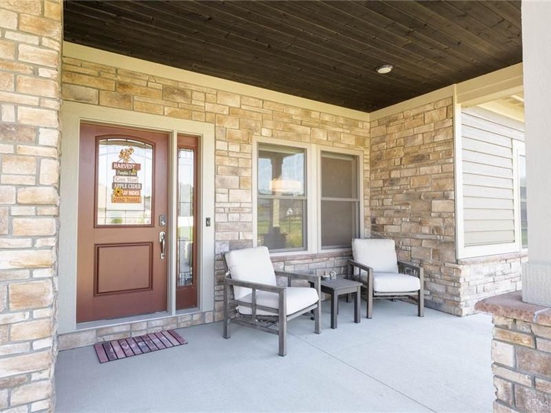 1610 Creekwood Drive, Troy, OH 45373 Photo 4