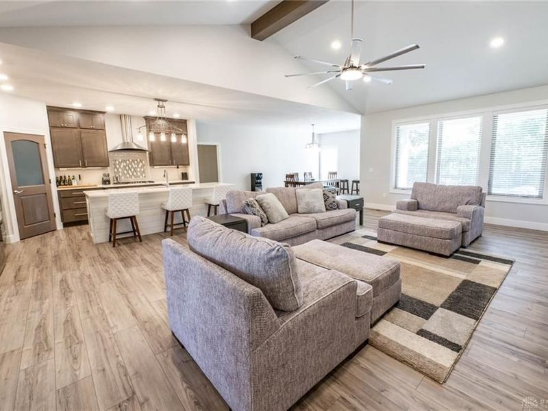 1610 Creekwood Drive, Troy, OH 45373 Photo 8