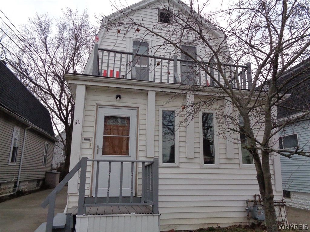 31 Riverside Avenue, Buffalo, NY 14207 Main Photo