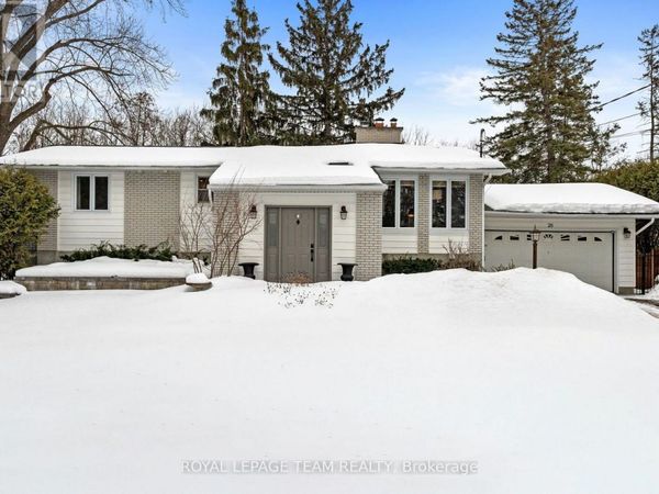 28 Maplehill Way, Ottawa, ON K2C3H1