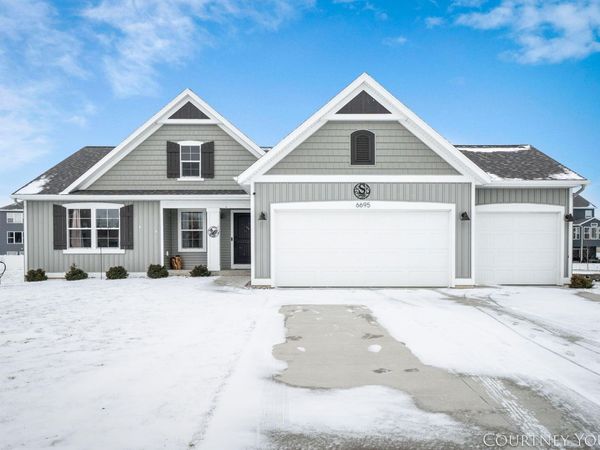 6695 Maria Drive, Hudsonville, MI 49426