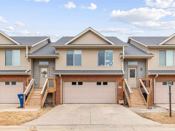 203 Will Dr, Solon, IA 52333