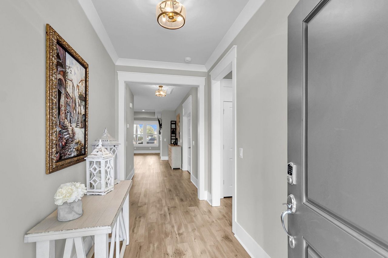 172 Collared Dove Court Photo 4