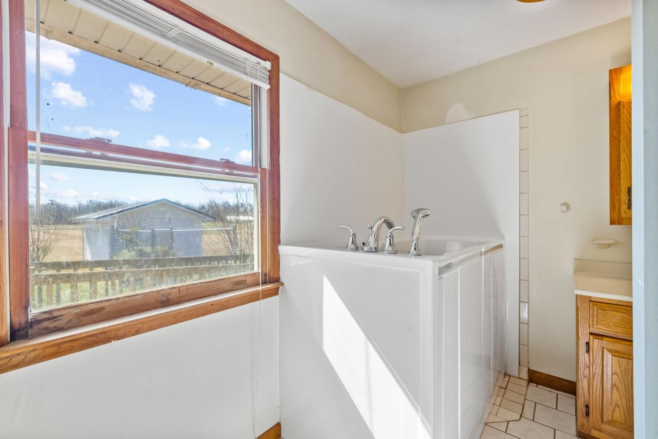 7473 Lundy Short Cut Rd.  Photo 11