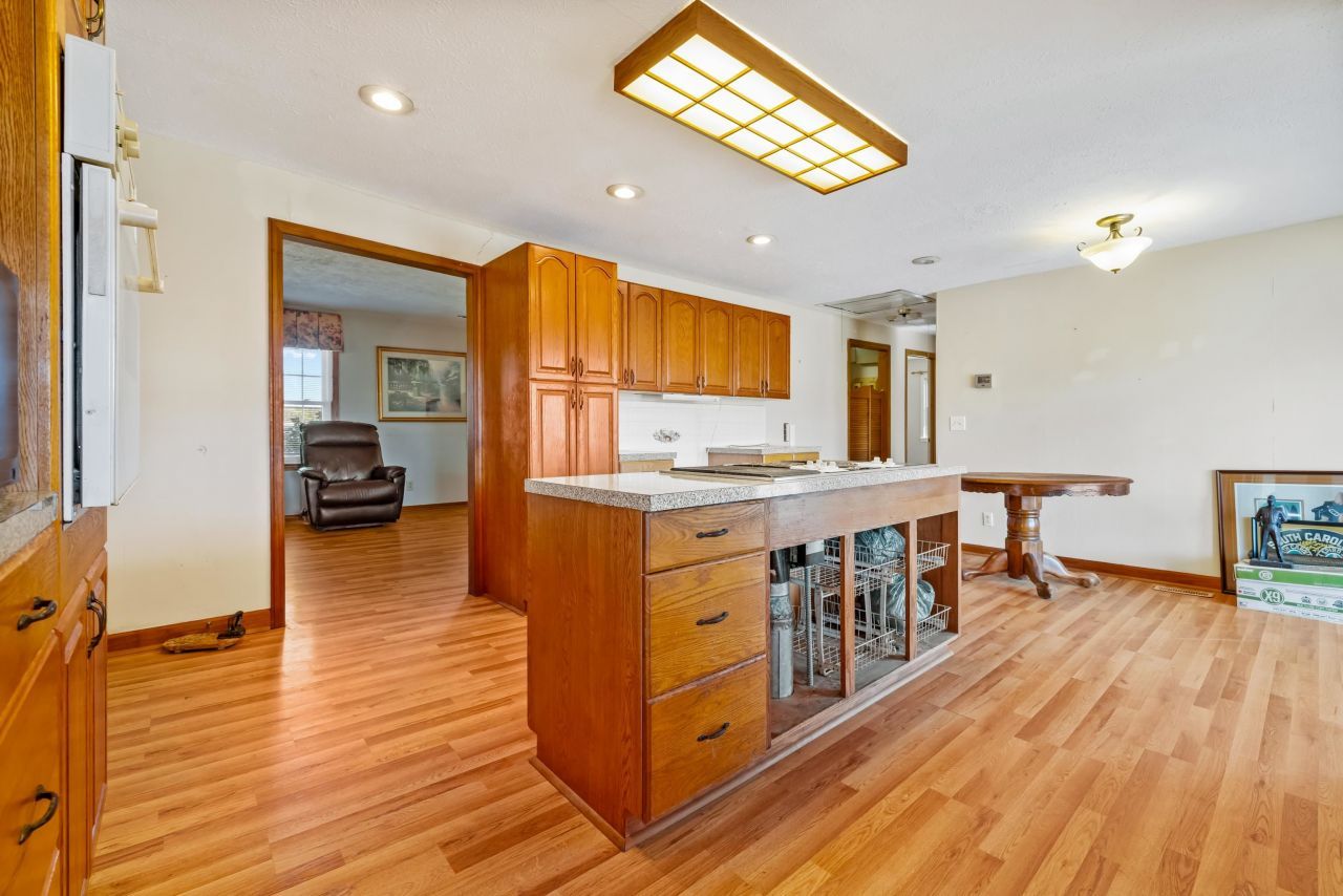 7473 Lundy Short Cut Rd.  Photo 6