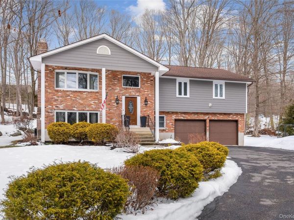 21 Franklin Drive, Mahopac, NY 10541