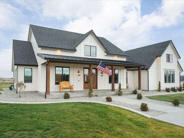 23070 W McFarlane Rd, Medical Lake, WA 99022