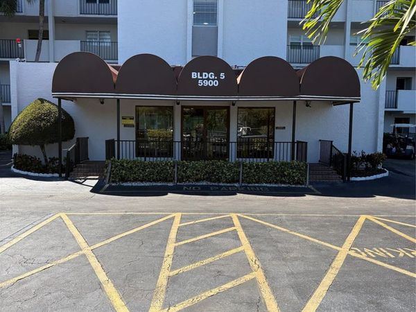 Unit 504, Lauderhill, FL 33319