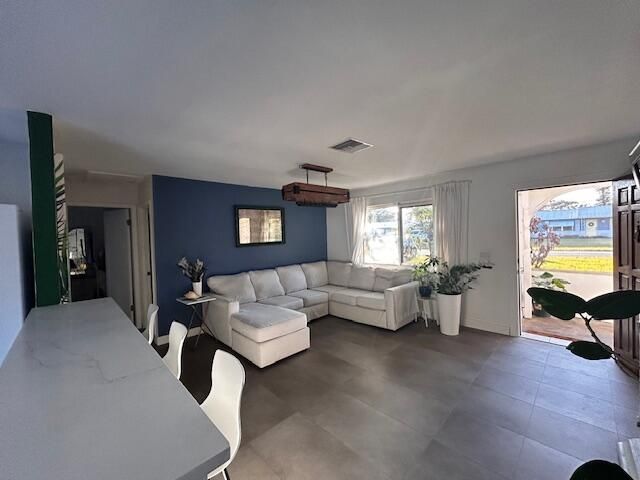 1301 SE Sandpiper Lane, Stuart, FL 34996 Photo