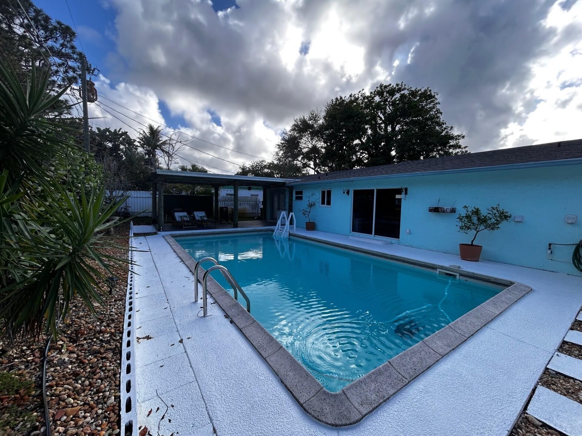 1301 SE Sandpiper Lane, Stuart, FL 34996 Photo