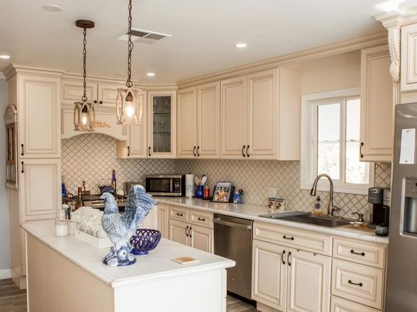 23777 Mulholland Hwy Spc 73, Calabasas, CA 91302