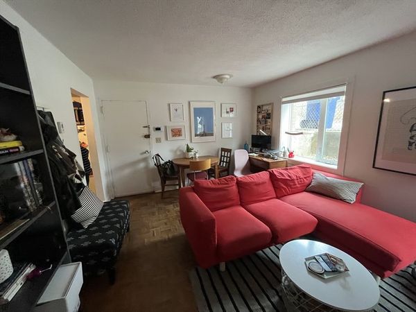 524 Putnam Ave, Unit 1, Cambridge, MA 02139