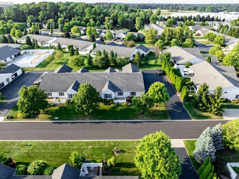 33 Falcon Crest Drive, Unit C, Norwalk, OH 44857 Photo 3