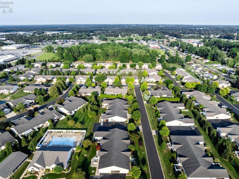 33 Falcon Crest Drive, Unit C, Norwalk, OH 44857 Photo 5