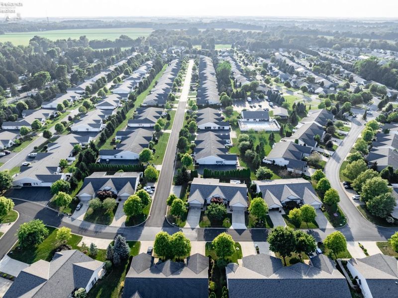 33 Falcon Crest Drive, Unit C, Norwalk, OH 44857 Photo 6