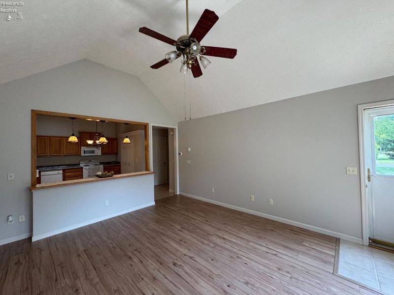 33 Falcon Crest Drive, Unit C, Norwalk, OH 44857 Photo 8