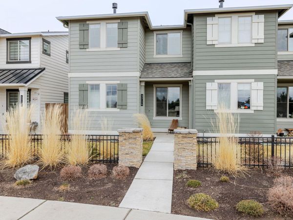 3714 NE Petrosa Avenue, Bend, OR 97701