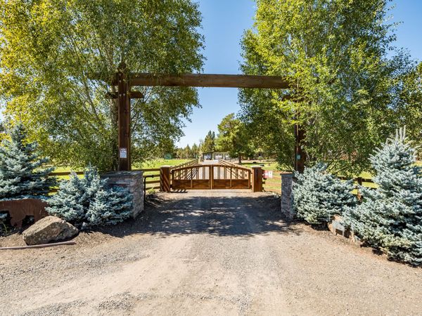 62111 Cody Road, Bend, OR 97701