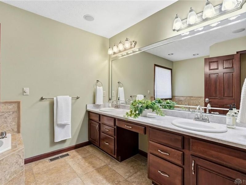 1778 Ash Meadow Court, Beavercreek Township, OH 45385 Photo 37