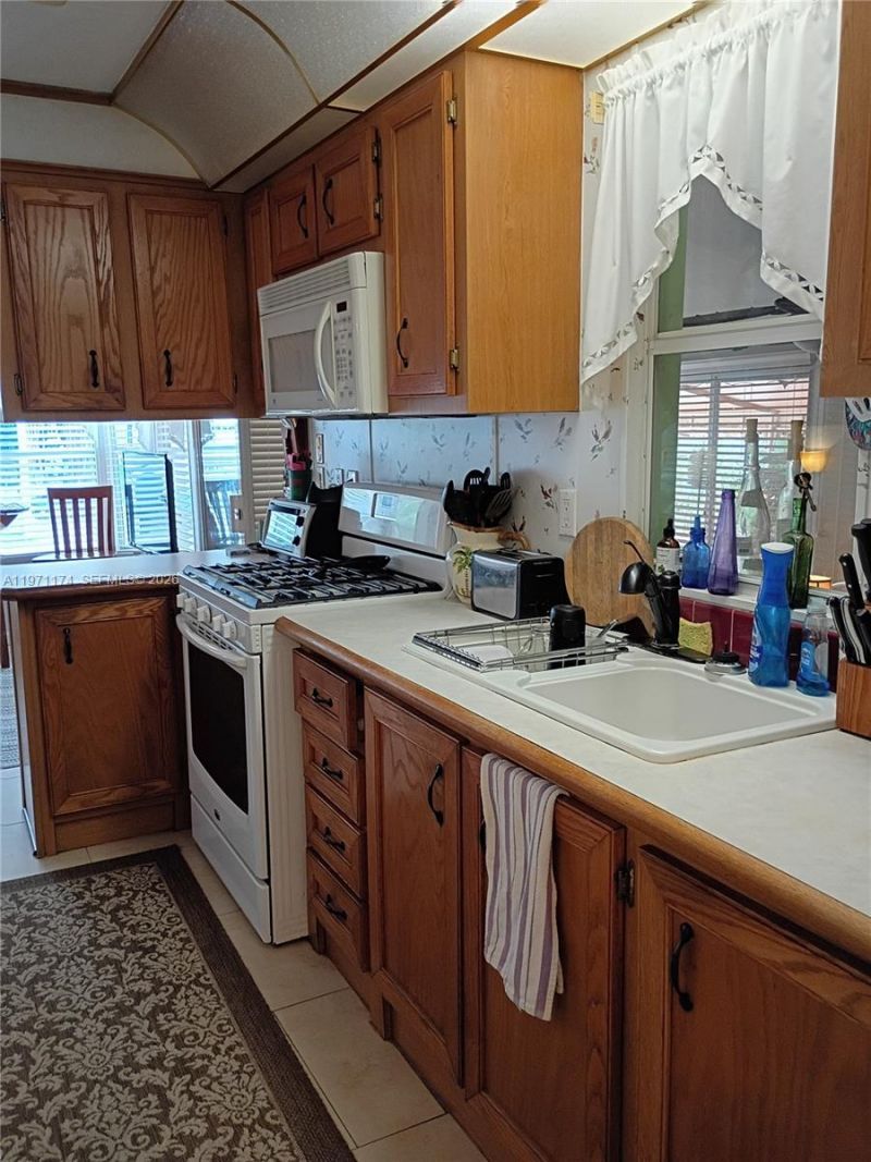 101551 Overseas Hwy, 147, Key Largo, FL 33037 Photo