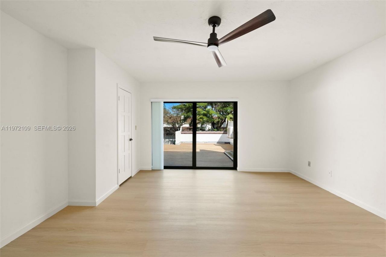 9002 SW 62nd Ter, Unit 7-D, Miami, FL 33173 Photo