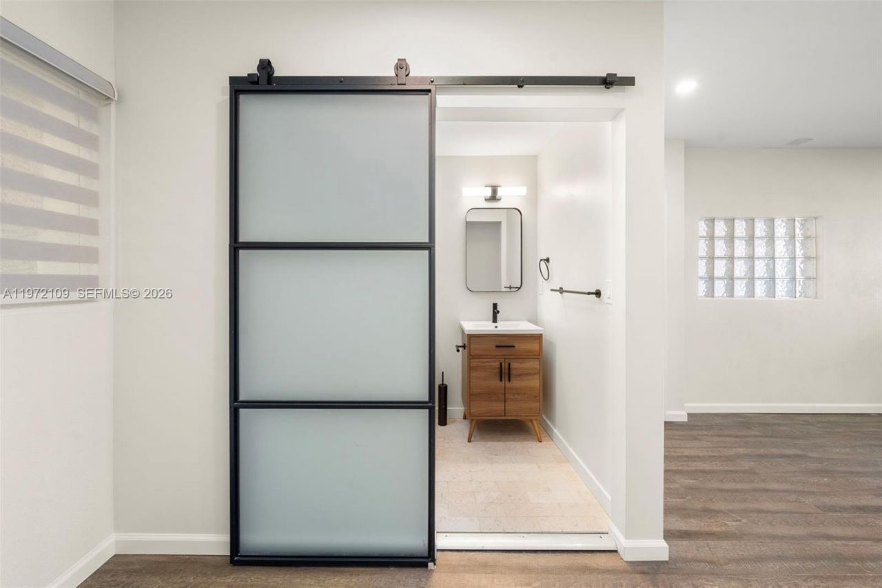 9002 SW 62nd Ter, Unit 7-D, Miami, FL 33173 Photo