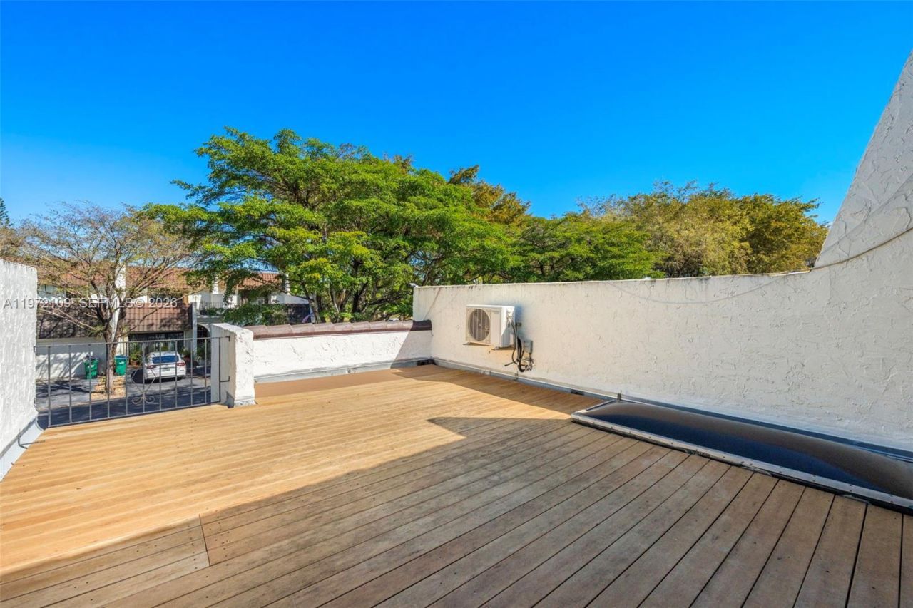 9002 SW 62nd Ter, Unit 7-D, Miami, FL 33173 Photo