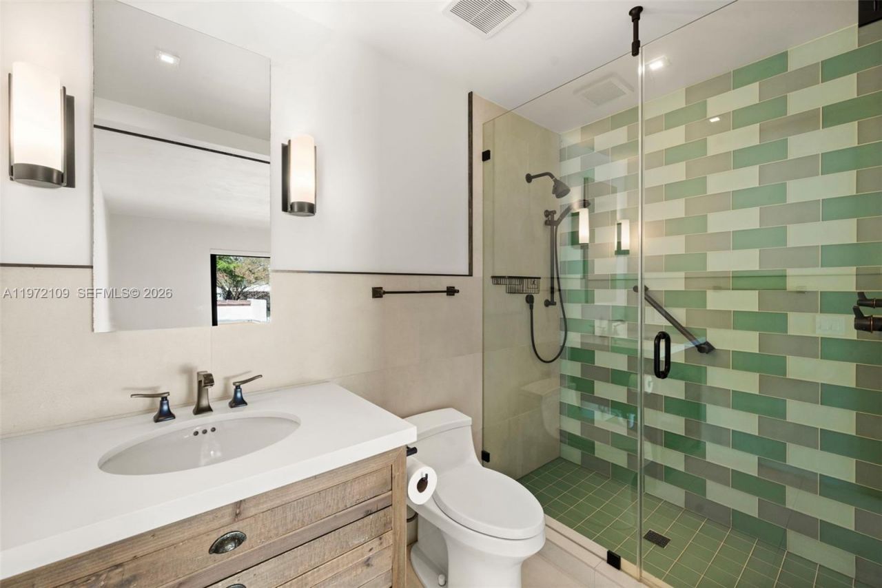 9002 SW 62nd Ter, Unit 7-D, Miami, FL 33173 Photo