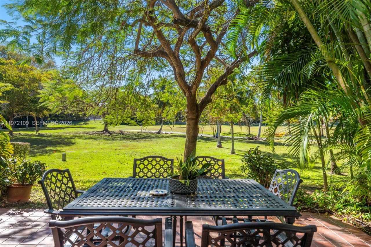 9002 SW 62nd Ter, Unit 7-D, Miami, FL 33173 Photo