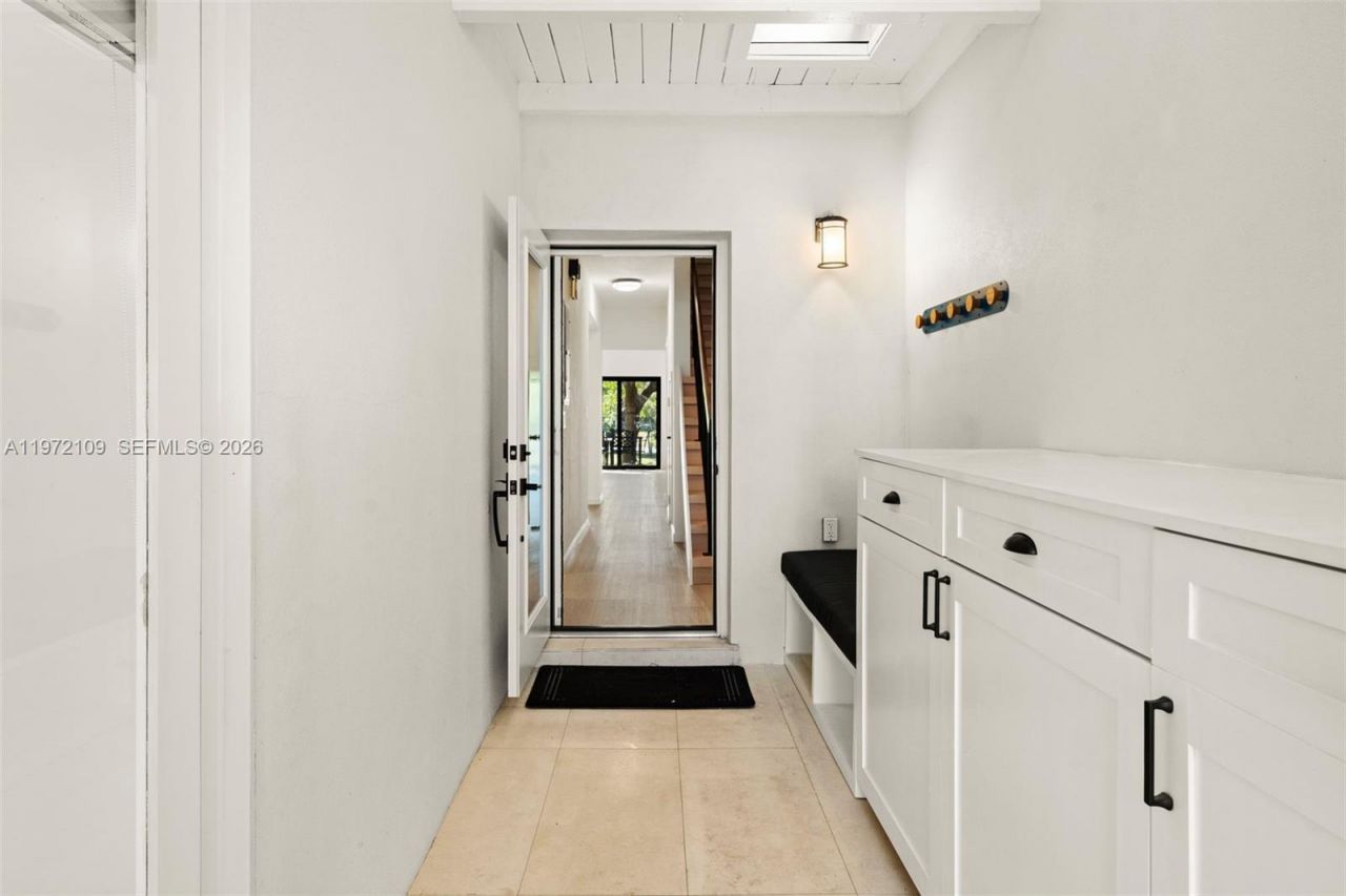 9002 SW 62nd Ter, Unit 7-D, Miami, FL 33173 Photo