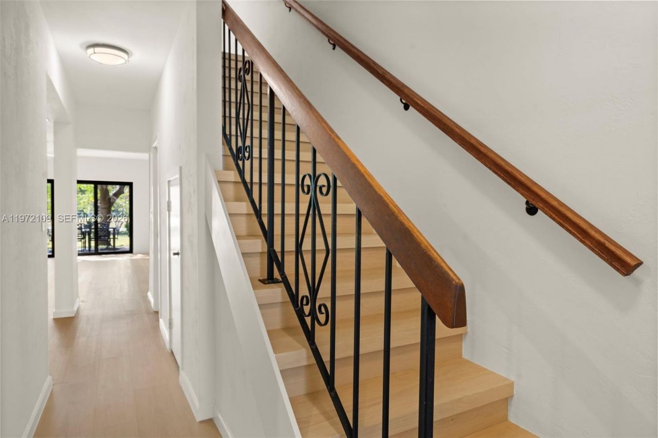 9002 SW 62nd Ter, Unit 7-D, Miami, FL 33173 Photo