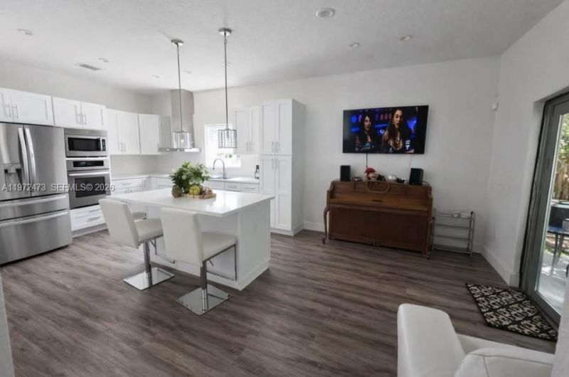 718 SE 12th Ter, Unit ., Homestead, FL 33033 Photo