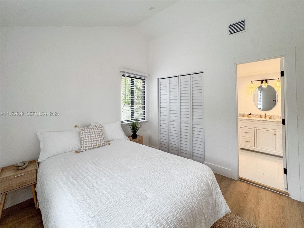 1035 NW 64th St, Miami, FL 33150 Photo