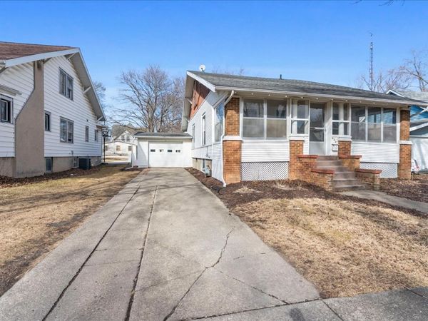 404 E Ash Street, Fairbury, IL 61739