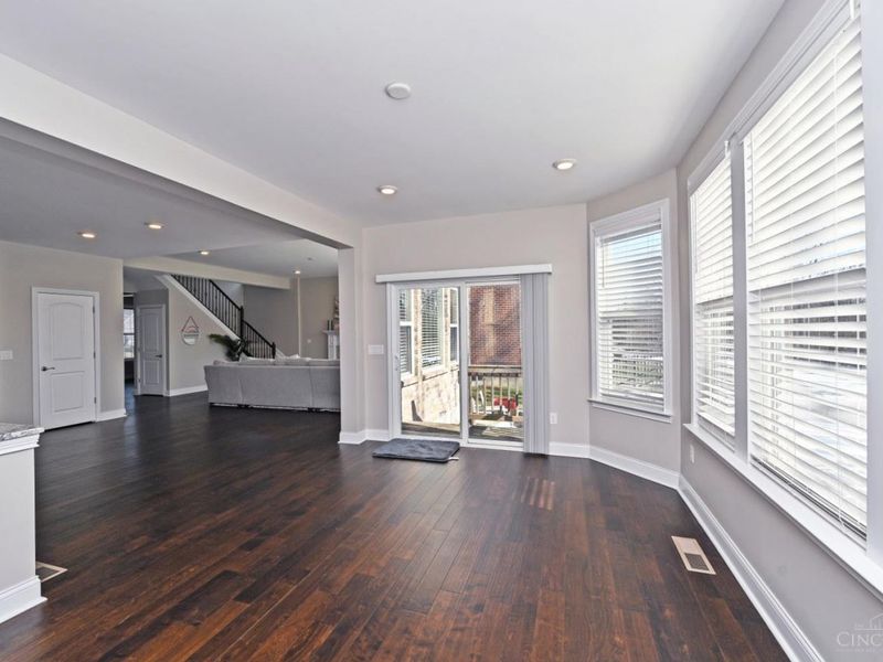 4293 Highland Green Drive, Mason, OH 45040 Photo 24