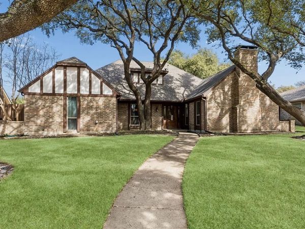7 Bunker Hill, Richardson, TX 75080