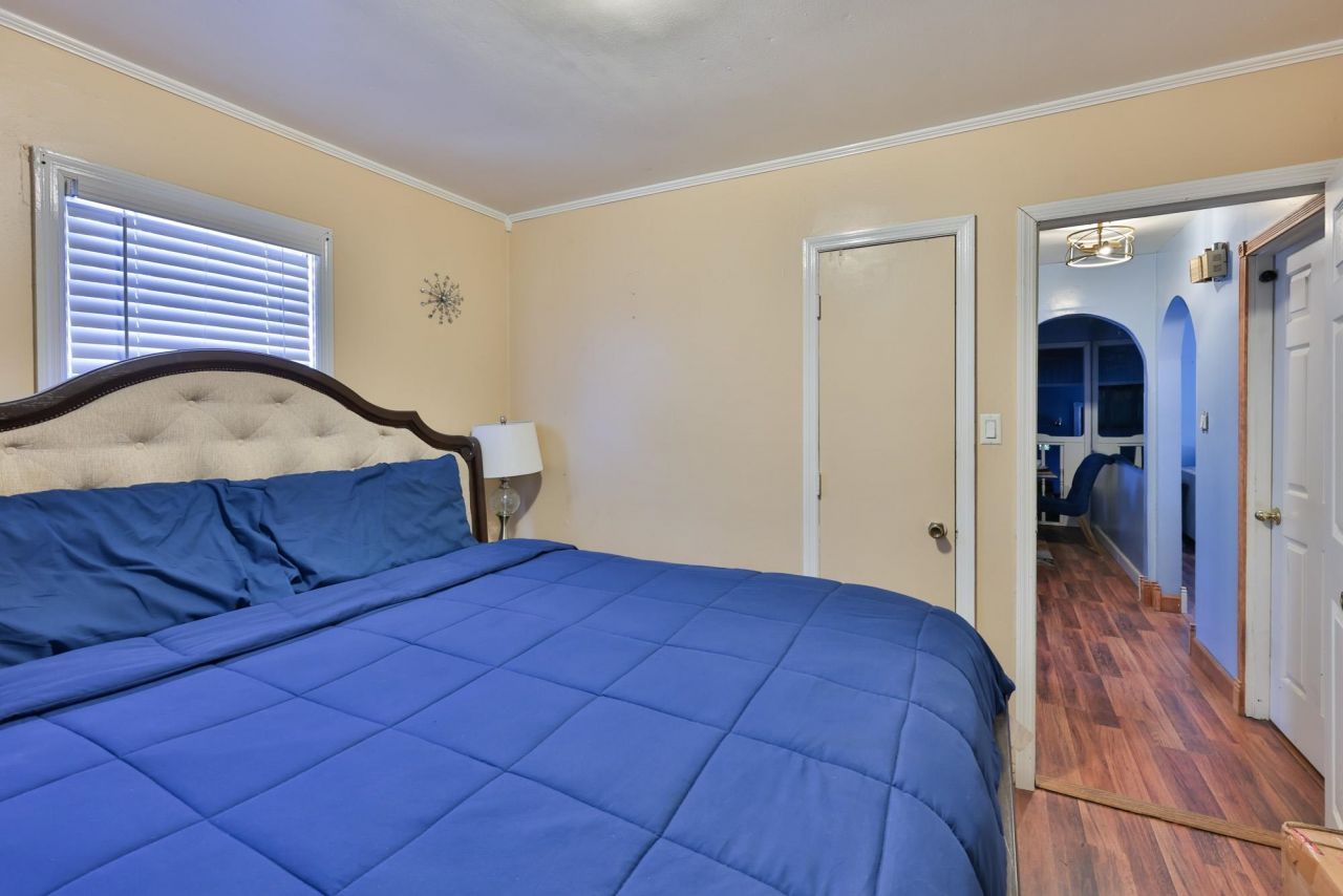 410 Pearl St.  Photo 17