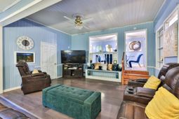 410 Pearl St.  photo 4