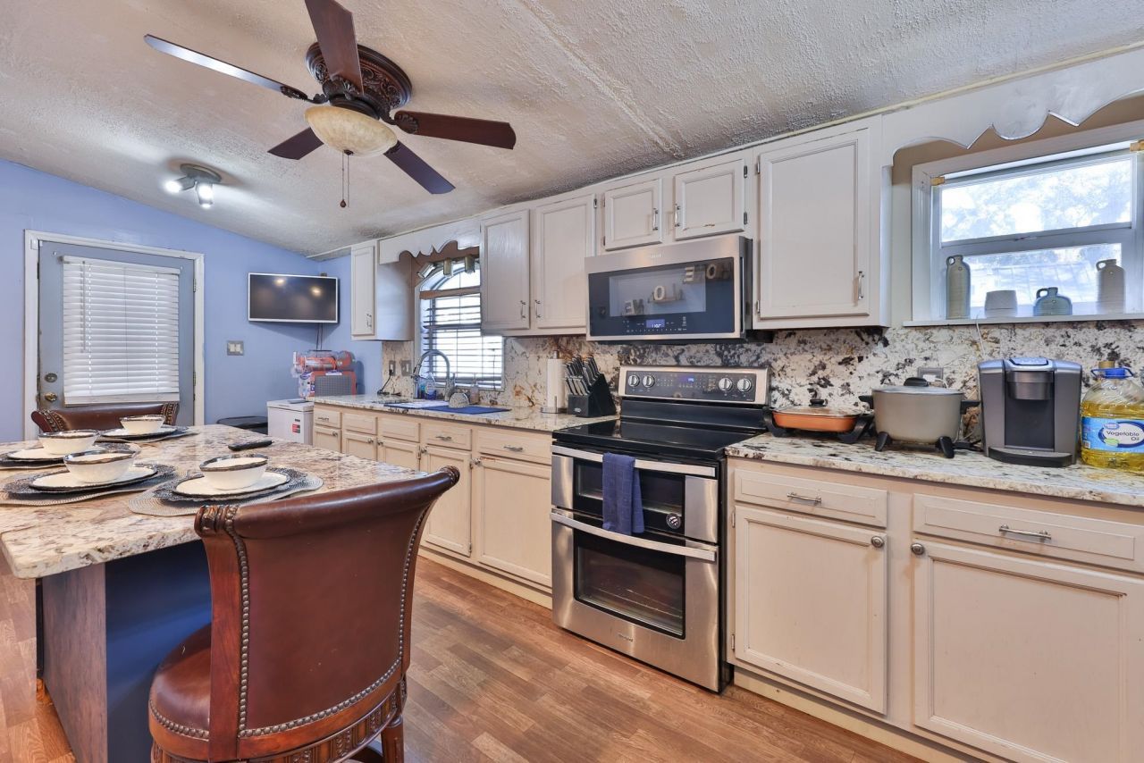 410 Pearl St.  Photo 7