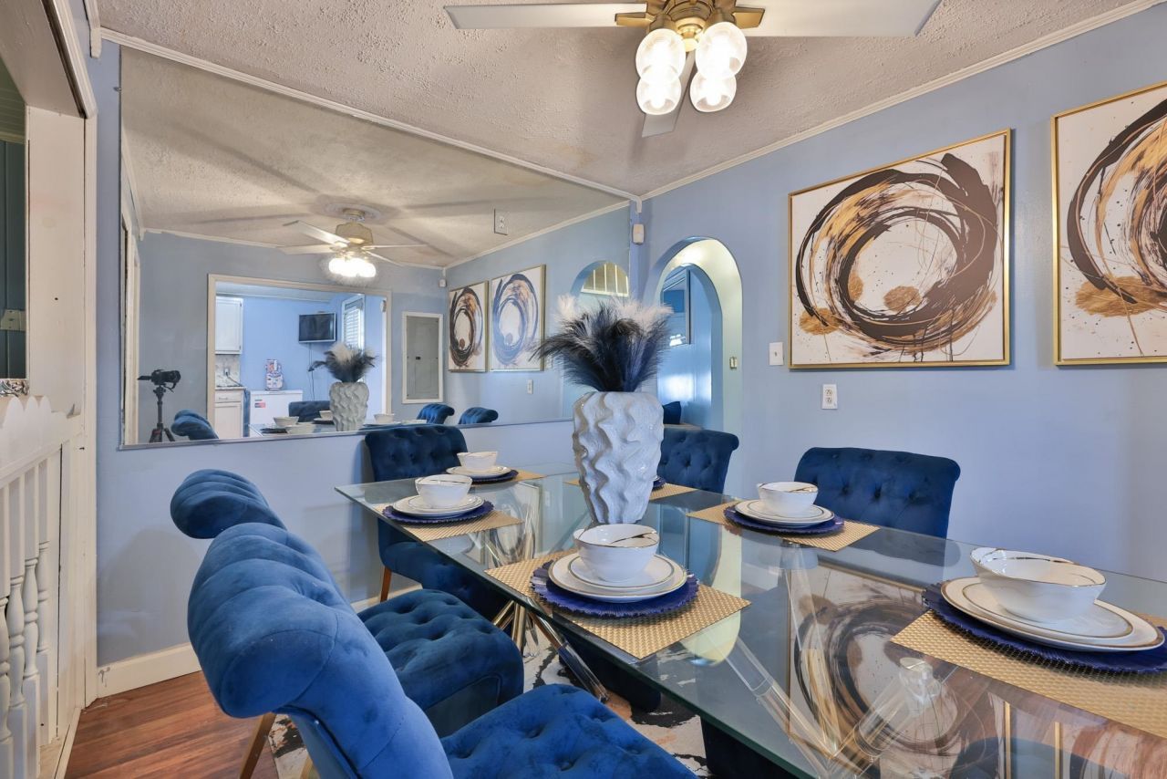 410 Pearl St.  Photo 9