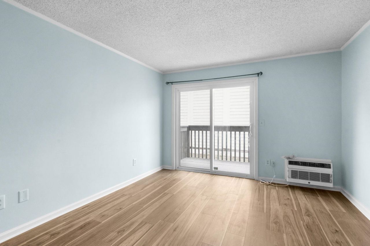 300 47th Ave. N  Photo 12