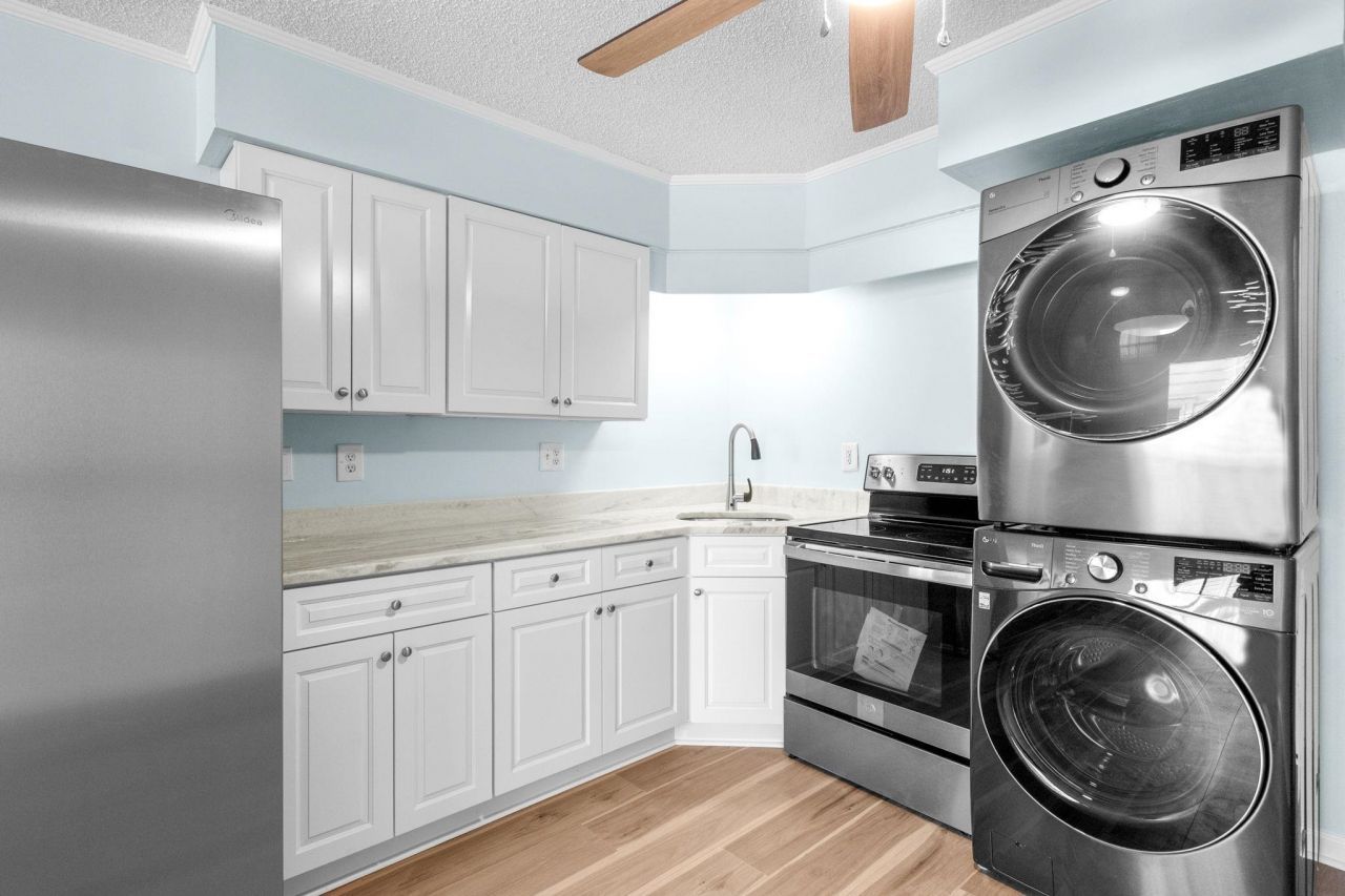 300 47th Ave. N  Photo 18