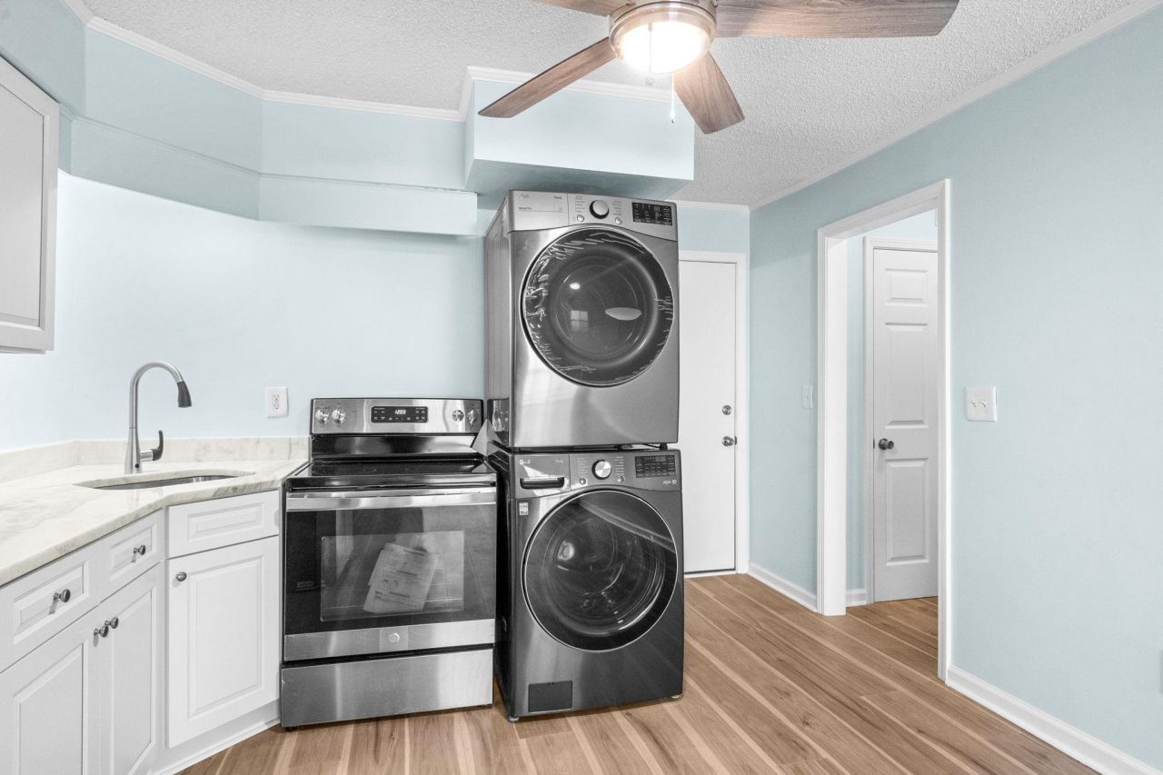 300 47th Ave. N  Photo 19