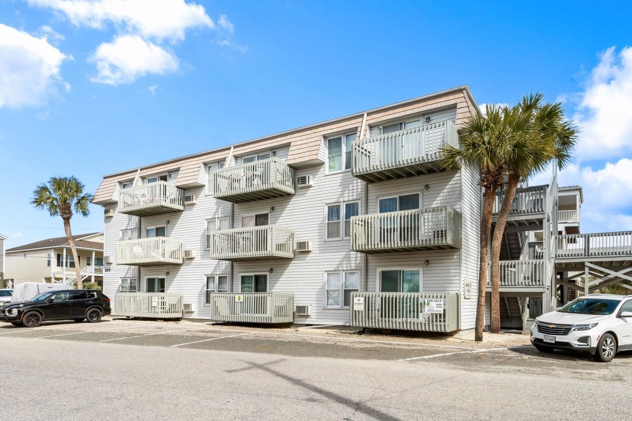 300 47th Ave. N  Photo 29