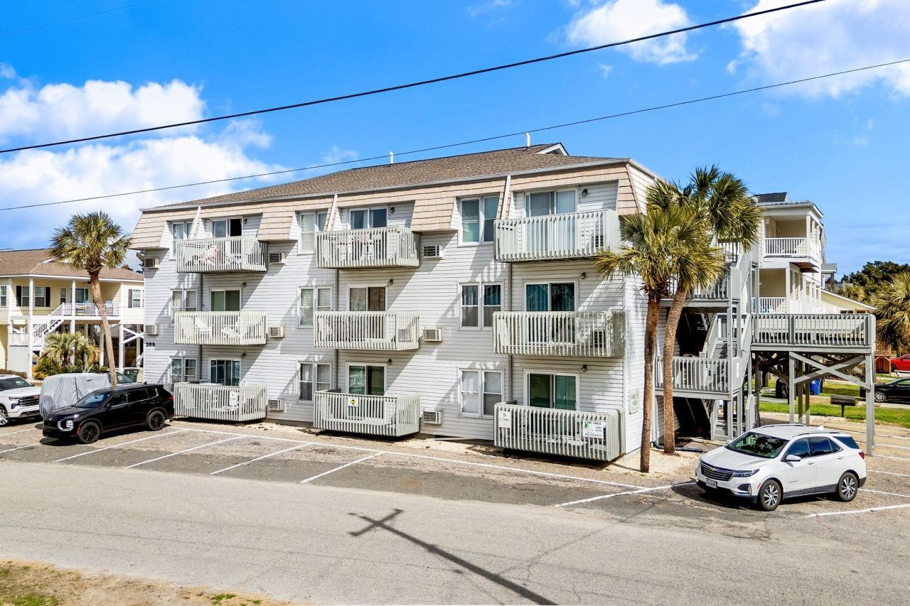 300 47th Ave. N  Photo 6